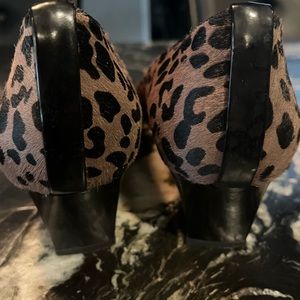Stuart Weitzman Pipenuevo Serval Hair Leopard Pump - Size 10